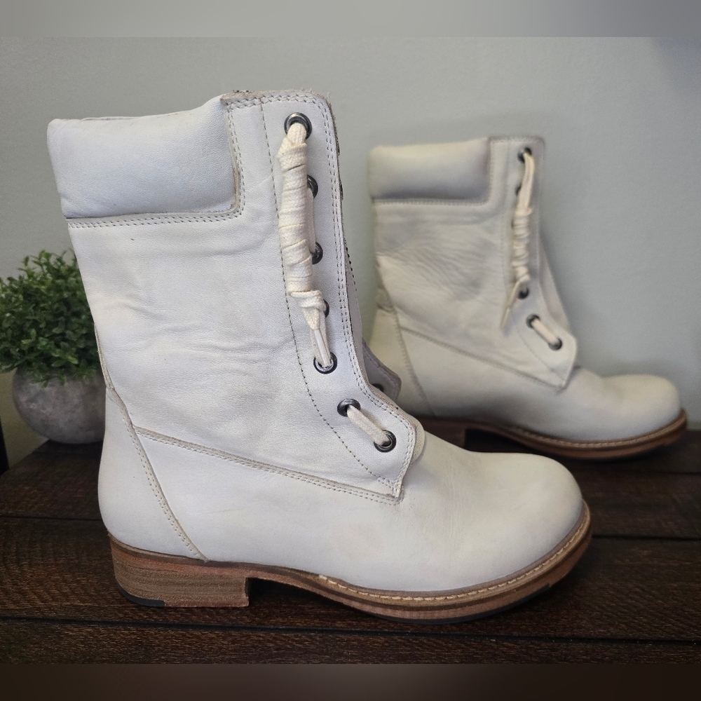 Vintage Foundry Co. Women’s Filo Boots White US Size 6 EU 36